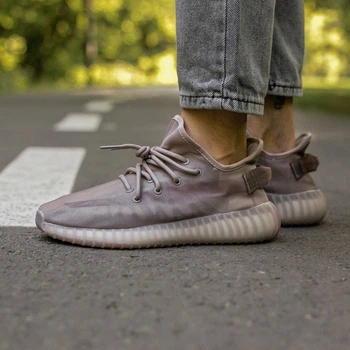 Кросівки чоловічі Yeezy 350 Mono Mist 38 (812-1356405)