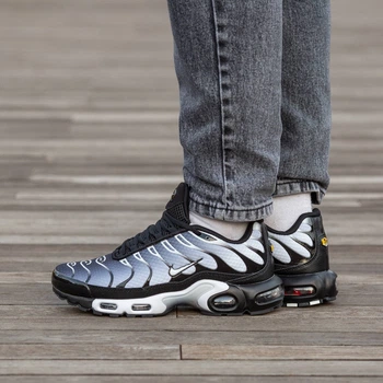 Кросівки чоловічі Air Max TN Plus Black\White 44 (1934-923275)