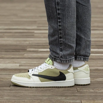 Кросівки чоловічі Air Jordan Retro 1 Low x Travis Scott Golf 45 (1887-978667)