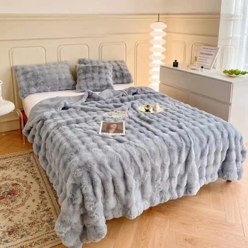 Королевское Покрывало "Кролик" Colourful Home Евро размера 210х230см двухстороннее, с длинным искусственным мехом серый (lm87)