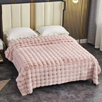 Королевское Покрывало "Кролик" Colourful Home Евро размера 210х230см двустороннее, с длинным искусственным мехом розовый (lm21)