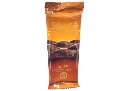 Чорний шоколад Lindt Extra Creamy Dark Chocolate 35 г (3046920030021)