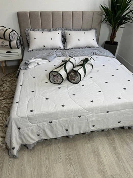 Постельное белье евро размера с демисезонным одеялом из муслина Colorful Home с простыней на резинке 220х240 см белый с сердечками (MN213)