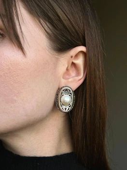 Серьги из серебра с культивированной жемчужиной ХАРТОВ 20082