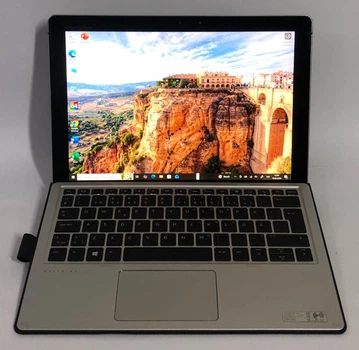 Ноутбук-трансформер HP Elite X2 1012 G2 - 12,3" (2736x1824) IPS тачскрин / i5-7200U / 8gb / 256gb ssd / Windows 10 Pro, Б/в