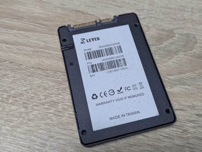 SSD Leven JS300 240 ГБ 2.5" - Б/В