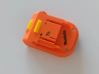 Адаптер-переходник аккумулятора Makita 18V на инструмент Dnipro-M 20V (3D-печать)