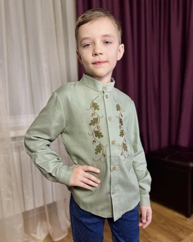 Рубашка льняная "Taras" с вышивкой Дубки для мальчика 5-6 лет, рост 116см. Цвет Оливковый