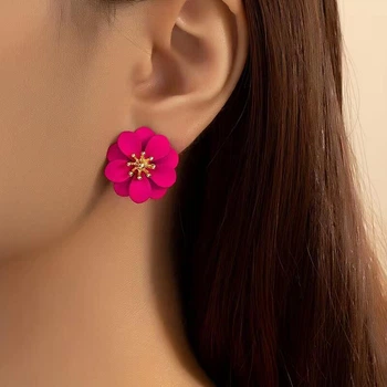 Серьги Цветы с объемными лепестками фуксия BK1250-F