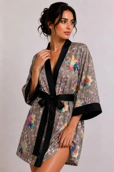 Короткий женский халат 679-3 коричневый L