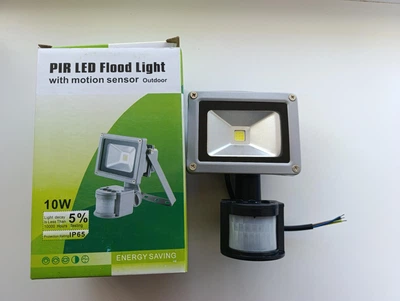 Светодиодный прожектор 10w 10вт 6500k 220v ip65 с датчиком