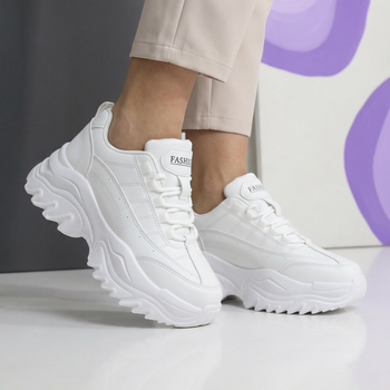 Женские кроссовки на высокой подошве Fashion 106-28 Белые 40