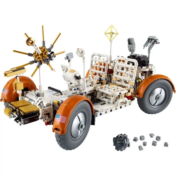 Конструктор LEGO Technic Лунный автомобиль NASA Apollo (42182) [128745]