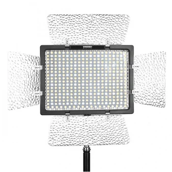 Профессиональный студийный видеосвет Yongnuo YN300 IV RGB 18 Вт 3200K-5600K с пультом дистанционного управления (LMC.CP.231)