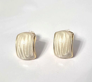 Женские сережки "Дуги" 1.1 см х0.9 см jewelry Молочные