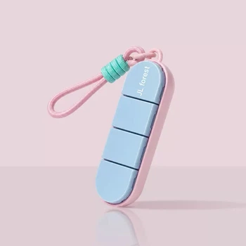 Таблетница на 4 отделения с силиконовым уплотнителем и шнурком — Портативный герметичный органайзер для таблеток, витаминов и БАДов (Светло-голубая / Розовая)