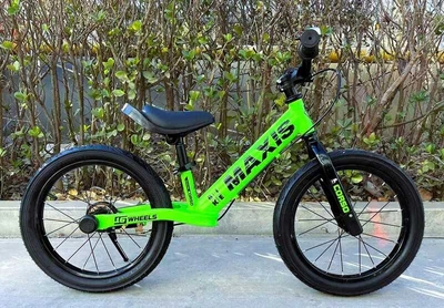 Беговел Corso MAXIS MX-80144 зеленый
