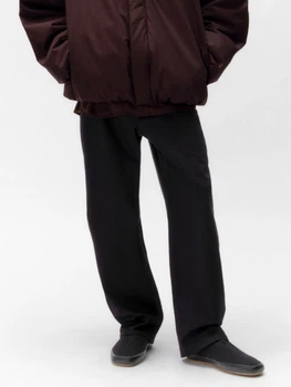 Брюки мужские Uniqlo 674902325 32 Черные (1160736878)