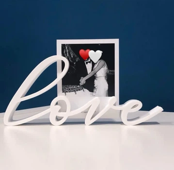 Інтер'єрне слово love для декору оселі та подарунків. Aivory