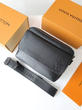 Сумка чоловіча месенджер Louis Vuitton чорна (146)