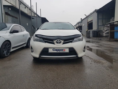 Дефлектор капоту Toyota Auris 2012-2015 EuroCap 7910K072