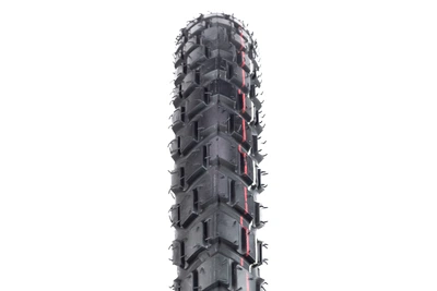 Шина 3,00-18 с камерой, шипованная 545
