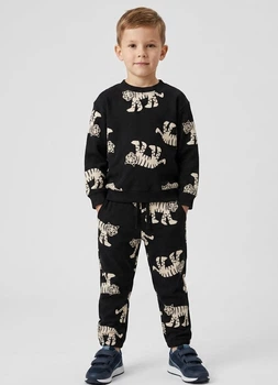 Костюм для мальчика с принтом (свитшот+штаны) Primark р.104 чорный