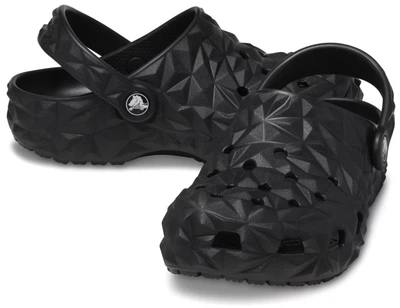 Дитячі крокси для хлопчика Crocs Classic Geometric Clog Black (32/33, чорний)