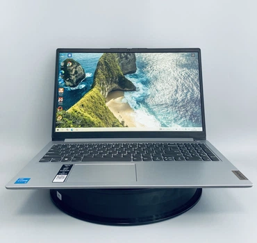 Ноутбук Lenovo IdeaPad 1 15IAU7 15.6" Full HD (1920×1080) Intel Core i3-1215U/DDR4 8Gb/SSD 256Gb/Intel UHD Graphics Б/У