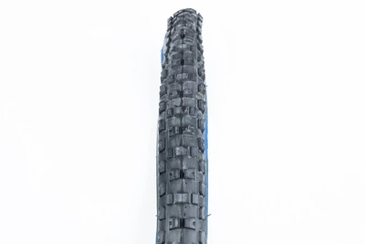 Шина 26"x1,95 (54-559) шипована (синій борт) SV213