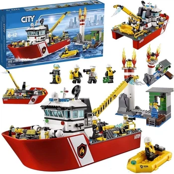 Большой детский городской конструктор City 66116 «Пожарный катер» (Fire Boat), игровой набор с кораблем, горящим маяком и минифигурками (412 деталей)