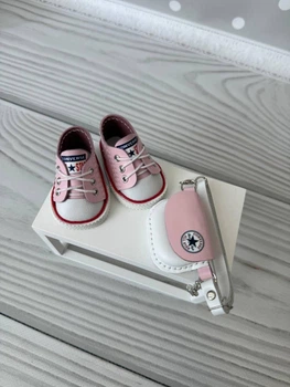 Рожевий набір кеди та бананка Converse для ляльок Паола Рейна