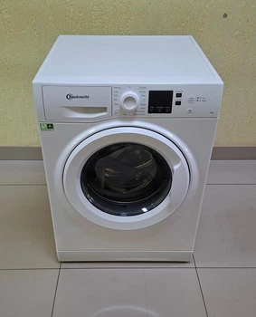 Стиральная машина Bauknecht WWA843B б/у 8 кг, 1400 об/мин, класс A, фронтальная загрузка