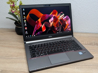 Ноутбук Fujitsu E746: 14 Full HD Intel Core i5-6200U 8 GB DDR4 240Gb SSD - Б/У