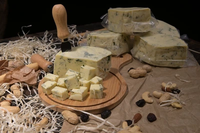 Сир сулугуні зелень. CheeseLiss 1 кг