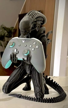 Держатель XBOX One контроллера Xenomorph (Alien). Держатель геймпада Чужой. Высота 29см!!!