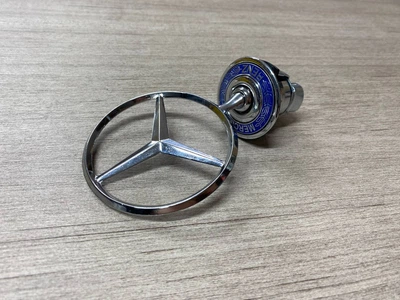 Емблема "MERCEDES" на капот TURKEY приціл MERCEDES W-124/W-210/W-211/W-220