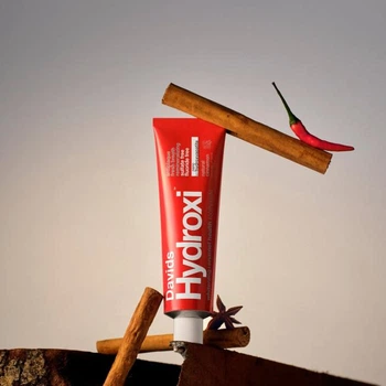 Зубна паста для чутливих зубів із відбілювальним ефектом Davids Hydroxi™ з корицею та перцем чилі 113 грам