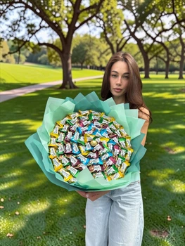 Сладкий букет "Sweet Emerald Bloom"