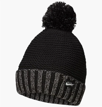 Шапка Nike Sportswear Women's Pom Beanie ONE SIZE Чорний DO8199-010