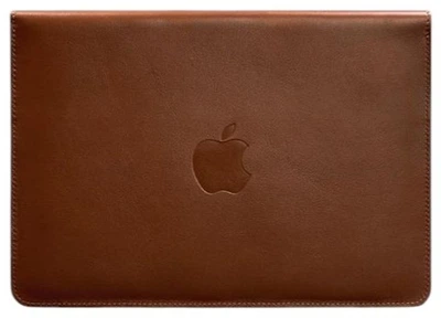 Кожаный чехол-конверт на магнитах для MacBook 13 дюйм, светло-коричневый, натуральная кожа Краст, ручная работа, 33,5×23,5 см 58650