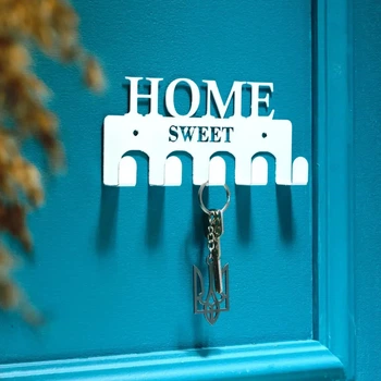 Ключница настенная Sweet Home металлическая на 5 крючков 17 х 8 см Белый (KZ-36)
