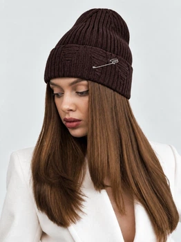 Трендова в’язана шапка рванка з рваним декором та булавкою JOY KNIT коричнева