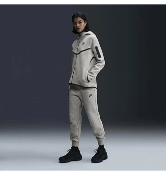 Спортивные штаны женские Nike Sportswear Tech Fleece Grey M Серые HV6779-063