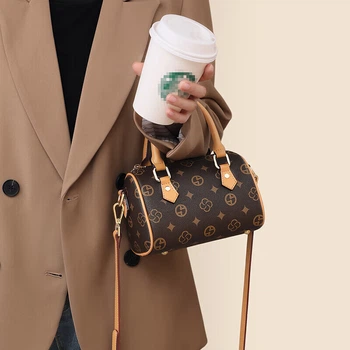 Жіноча сумка Love Sea Crossbody невелика нішева модна сумка-мішок для щоденного використання на день народження та новий рік подарунок для дівчаток подруг
