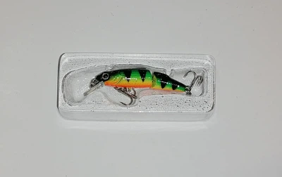 Воблер Strike Pro Diving Silver Sprat 40S A09