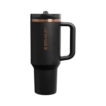 Термокружка с трубочкой Stanley Quencher Flip Straw Tumbler 1,18 л Messi GOAT Black из нержавеющей стали, черная