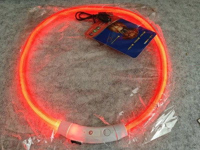 Яскравий світлодіодний LED нашийник для собак та котів 70 см (можна вкорочувати) з USB-заряд. кабель в комплекті. Видимість до 500м в темноті. Колір червоний.