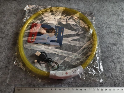 Яскравий світлодіодний LED нашийник для собак та котів 70 см (можна вкорочувати) з USB-заряд. кабель в комплекті. Видимість до 500м в темноті. Колір жовтий.