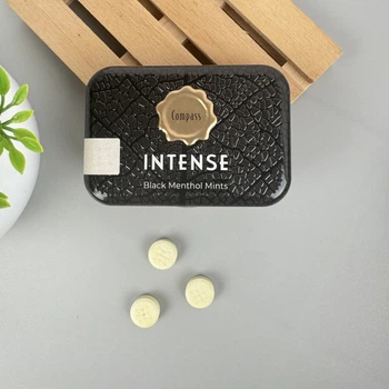 Цукерки Compass Intense Black Menthol Mints (ментол) без цукру, 20 г